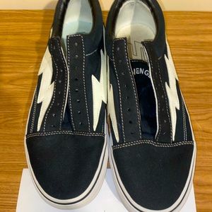 USED Ua Revenge x Storm Black size 9